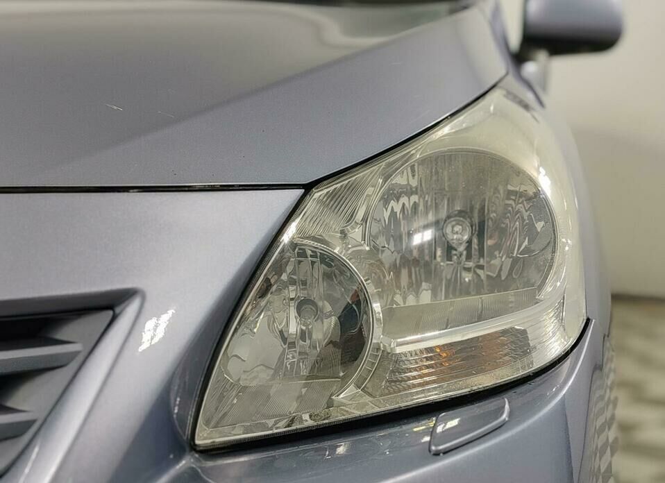 Toyota Verso 1.8 CVT (147 л.с.)