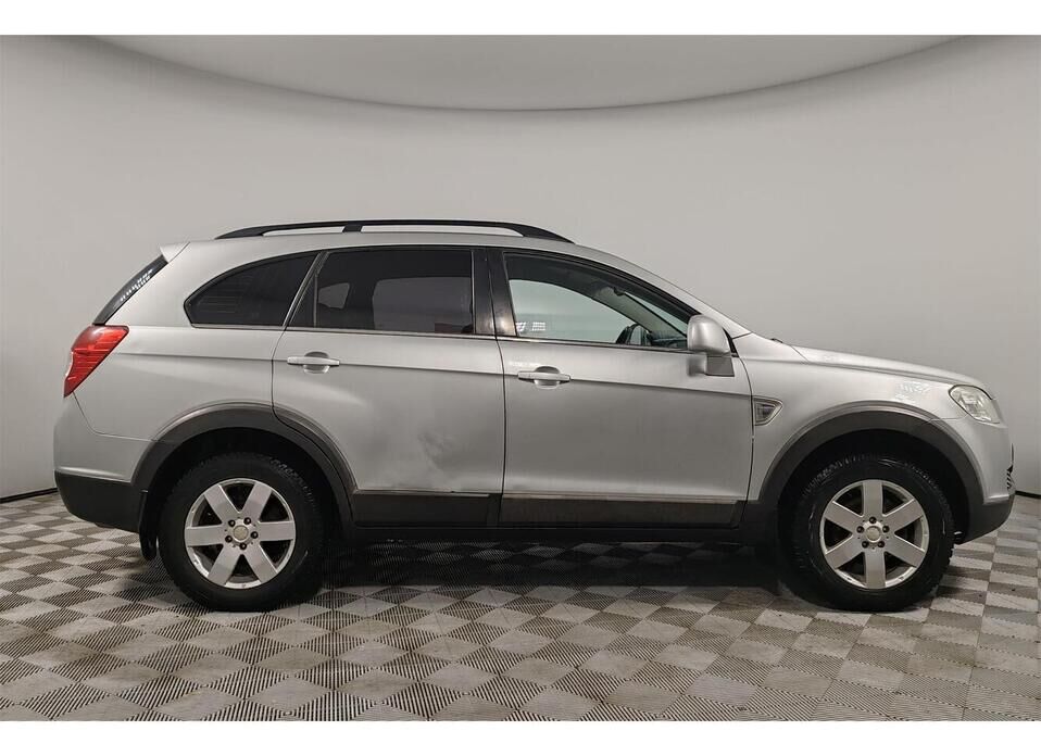 Chevrolet Captiva 2.4 MT (136 л.с.) 4WD