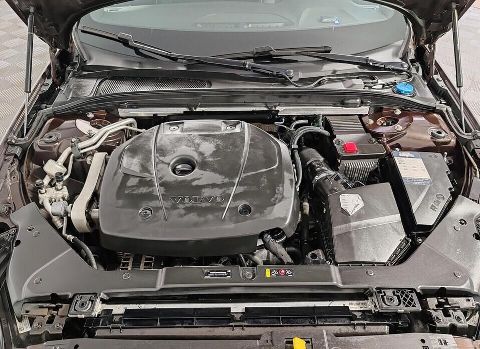 Volvo S60, III 2.0 AT (190 л.с.)