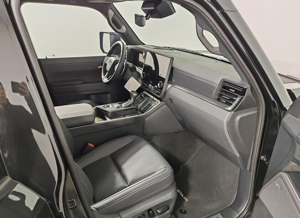 Lexus GX, III 550 3.4 AT (354 л.с.) 4WD