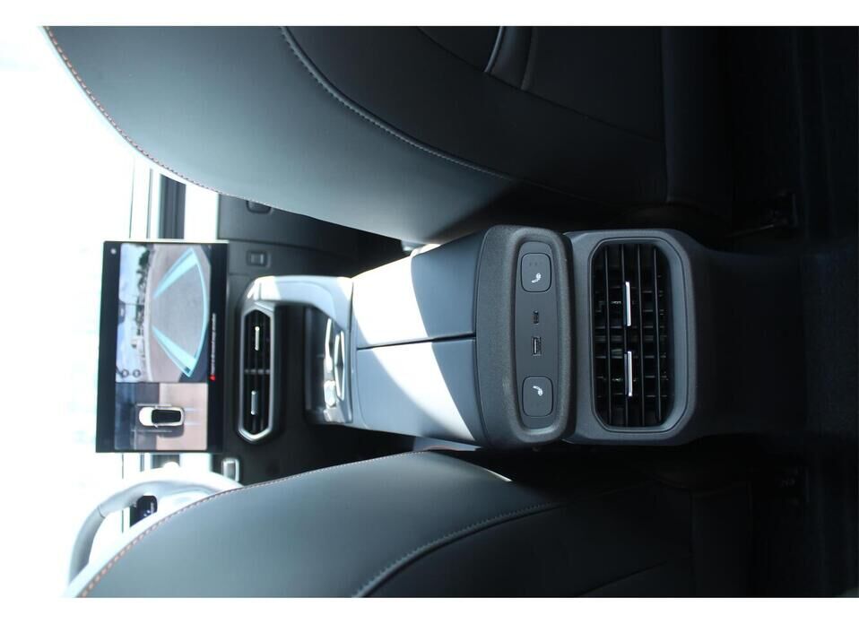 Omoda C5, II 1.5 AMT (147 л.с.) 4WD
