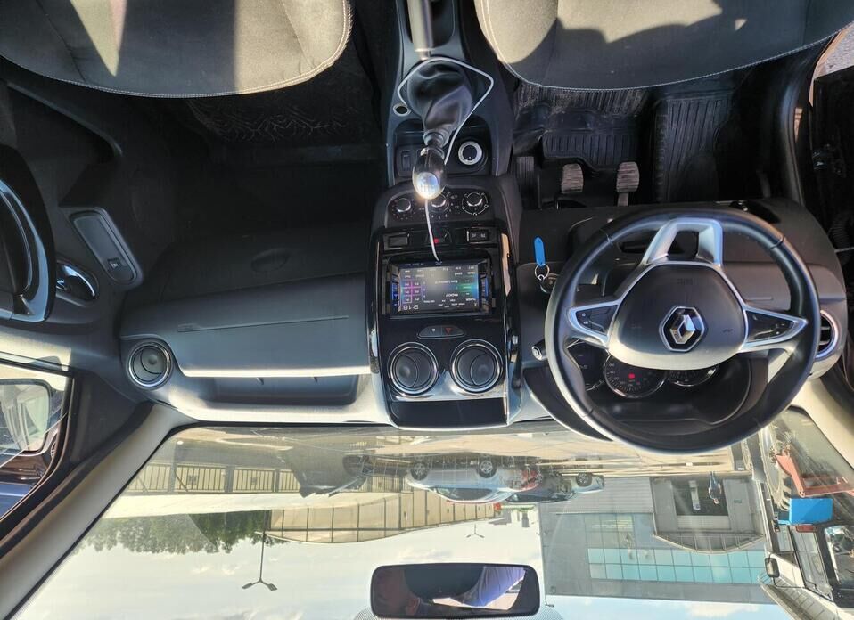 Renault Duster 1.6 MT (114 л.с.) 4WD