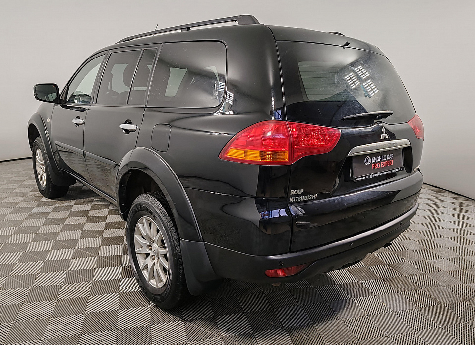 Mitsubishi Pajero Sport, II 3.0 AT (220 л.с.) 4WD