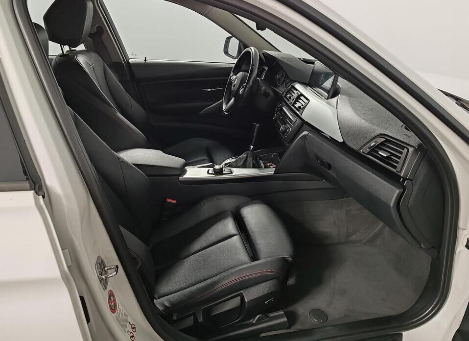 BMW 3 серии, VI (F3x) 328i 2.0 MT (245 л.с.)