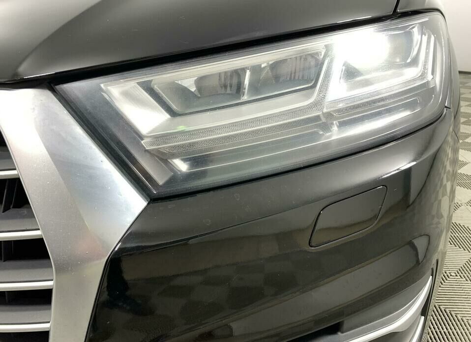 Audi Q7 2.0 AT (252 л.с.) 4WD