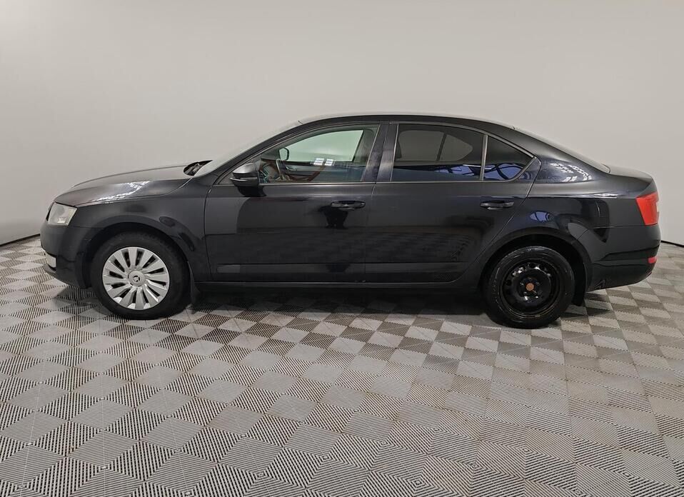 Skoda Octavia, III (A7) 1.6 MT (110 л.с.)