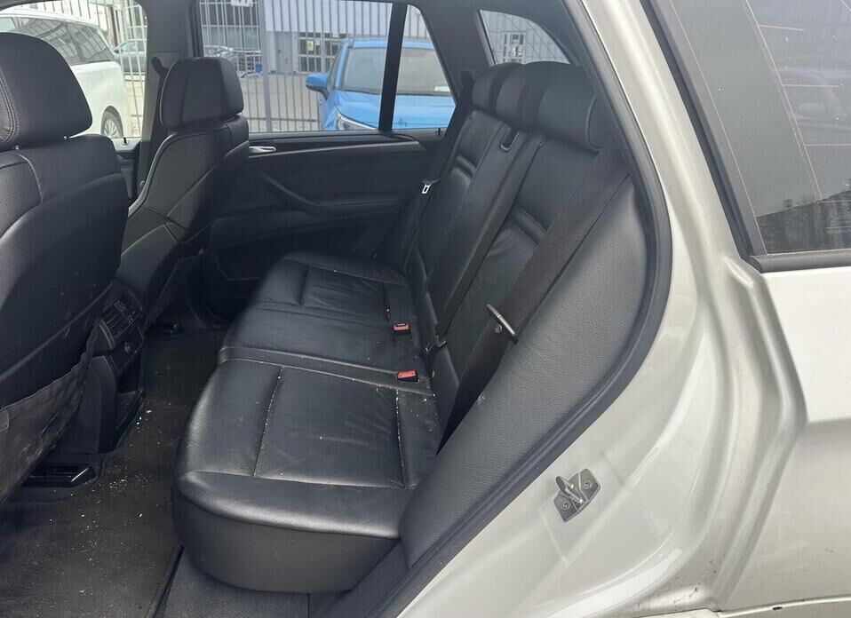 BMW X5, II (E70) Рестайлинг 35i 3.0 AT (306 л.с.) 4WD