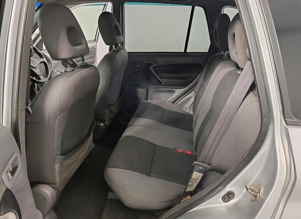 Toyota RAV4, II (XA20) 2.0 AT (152 л.с.) 4WD