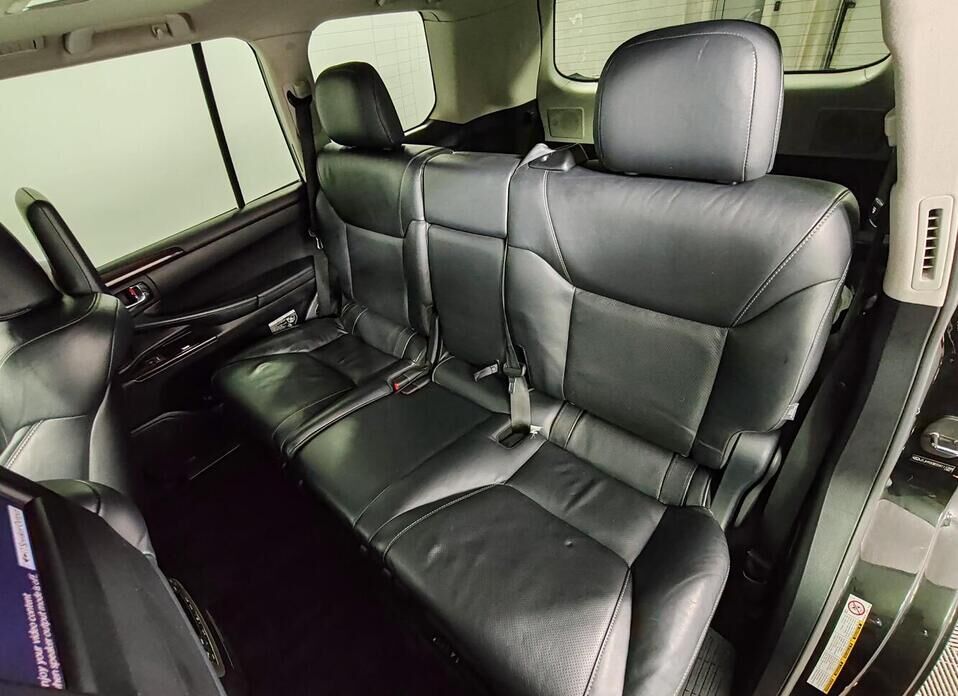 Lexus LX, III Рестайлинг 570 5.7 AT (367 л.с.) 4WD