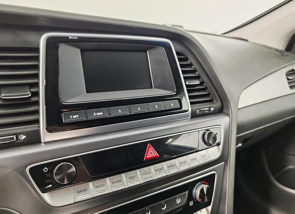 Hyundai Sonata, VII (LF) Рестайлинг 2.0 AT (150 л.с.)