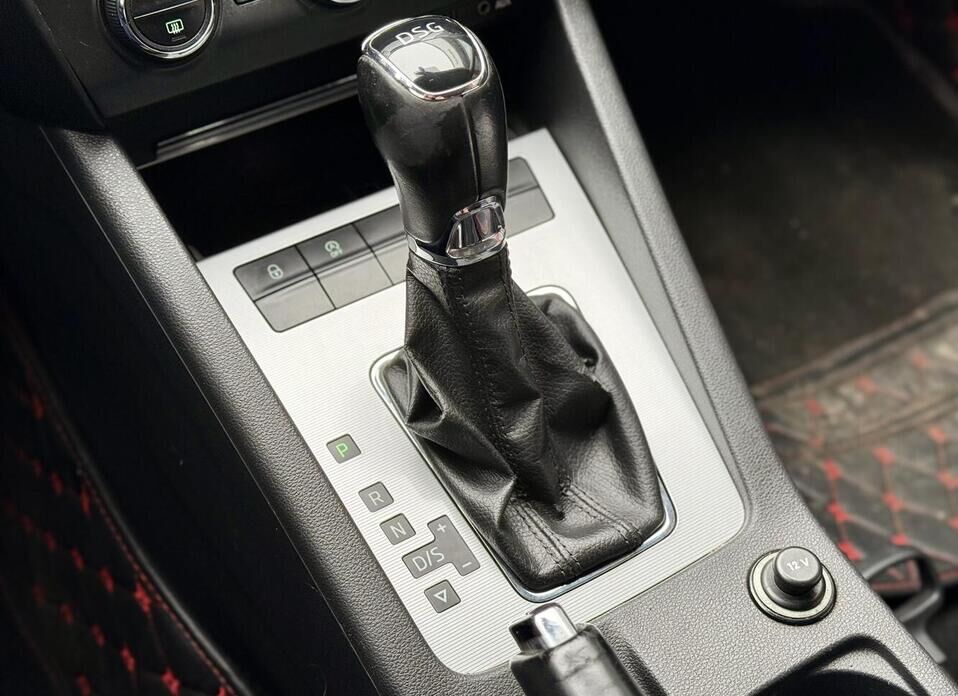 Skoda Octavia, III (A7) 1.8 AMT (180 л.с.)