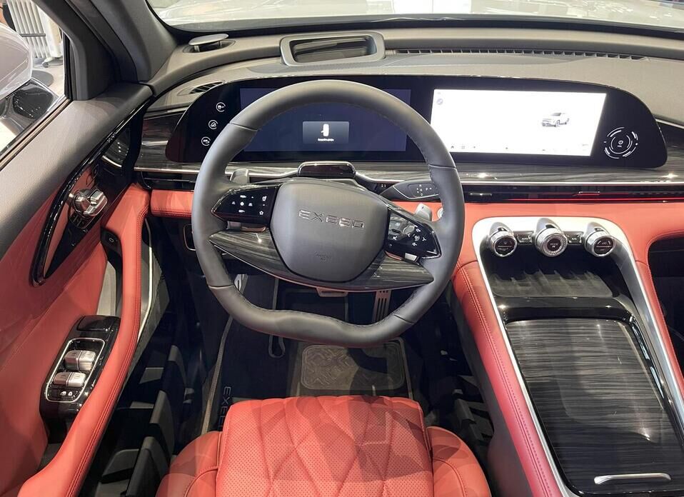 EXEED RX 2.0 AT (249 л.с.) 4WD