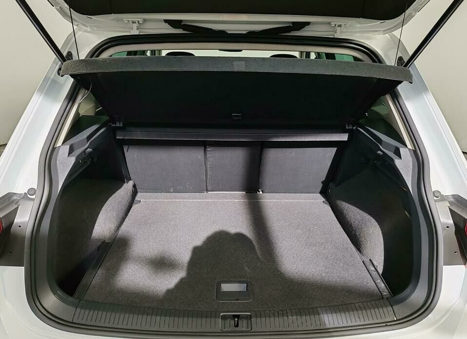 Volkswagen Tiguan 1.4 AMT (150 л.с.) 4WD