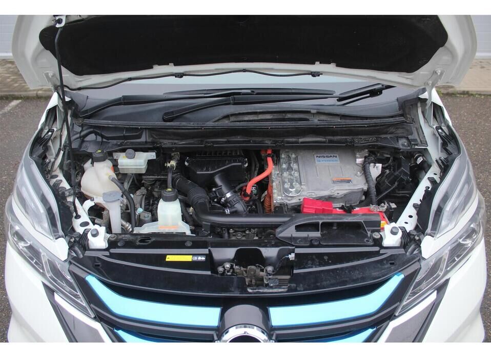 Nissan Serena, V (C27) 1.2hyb AT (136 л.с.)