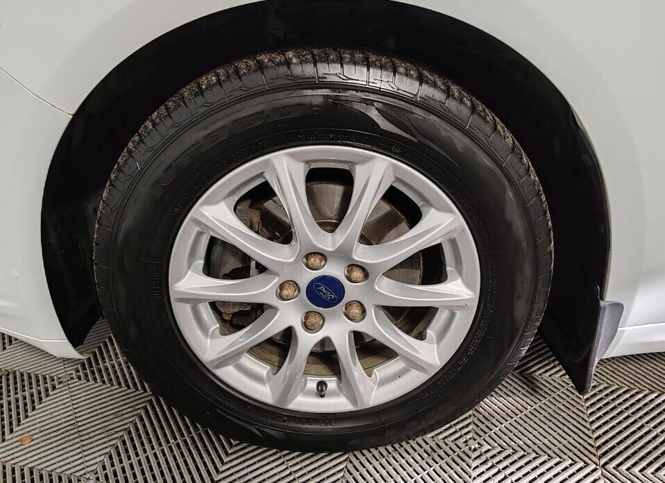 Ford Mondeo, V 2.5 AT (149 л.с.)