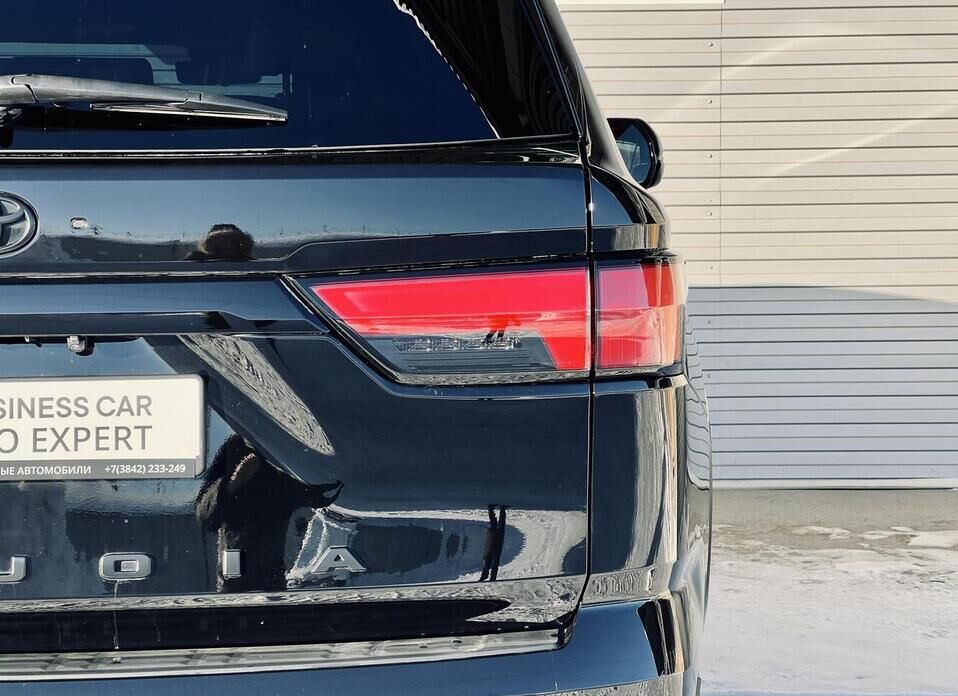 Toyota Sequoia, III 3.5hyb AT (437 л.с.) 4WD