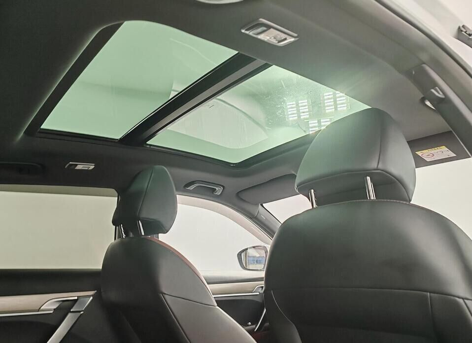 Geely Coolray, I 1.5 AMT (150 л.с.)