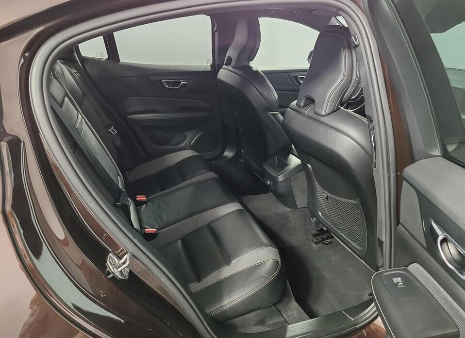Volvo S60, III 2.0 AT (190 л.с.)
