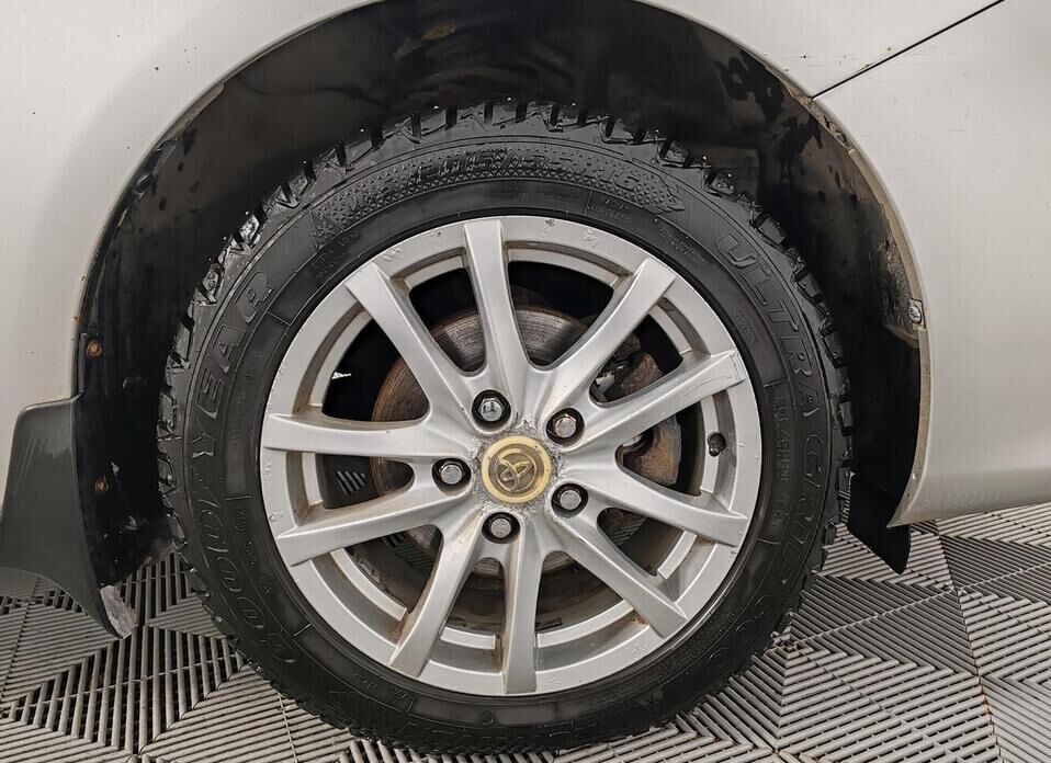 Toyota Corolla, X (E140, E150) 1.6 MT (124 л.с.)