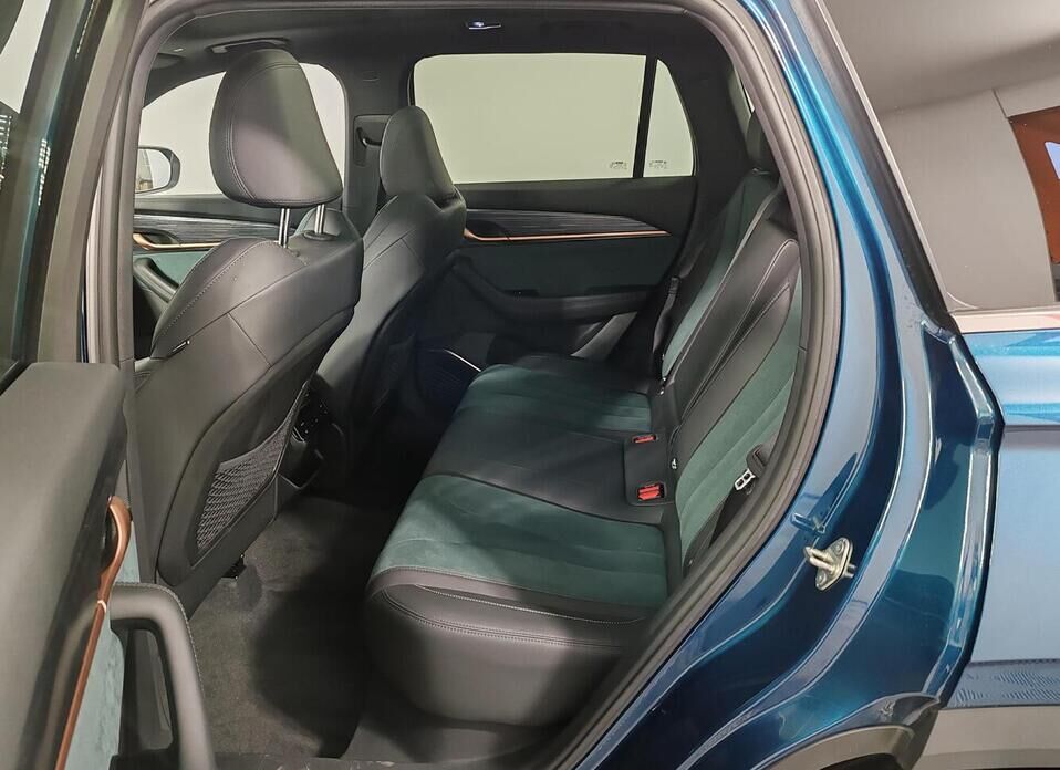 Geely Monjaro 2.0 AT (238 л.с.) 4WD