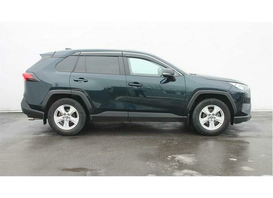 Toyota RAV4 2.0 MT (149 л.с.)