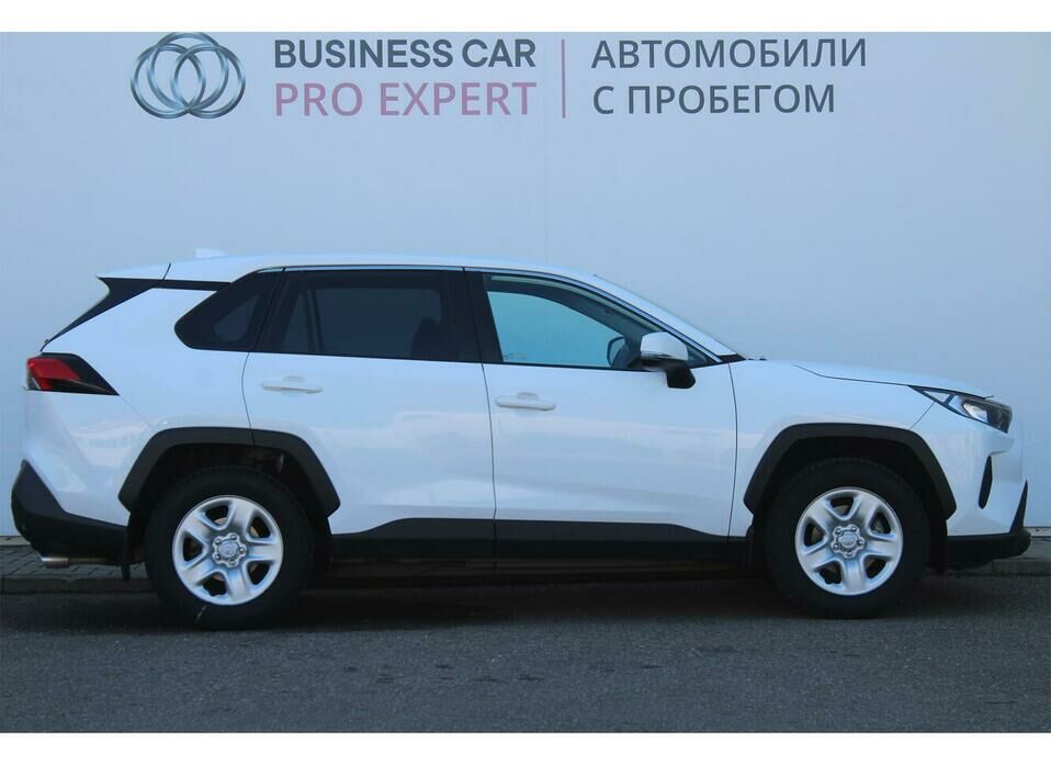 Toyota RAV4 2.0 MT (149 л.с.)