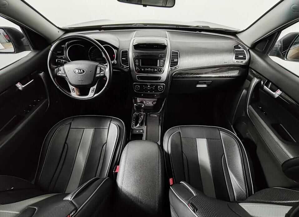 Kia Sorento, II Рестайлинг 2.4 AT (175 л.с.) 4WD