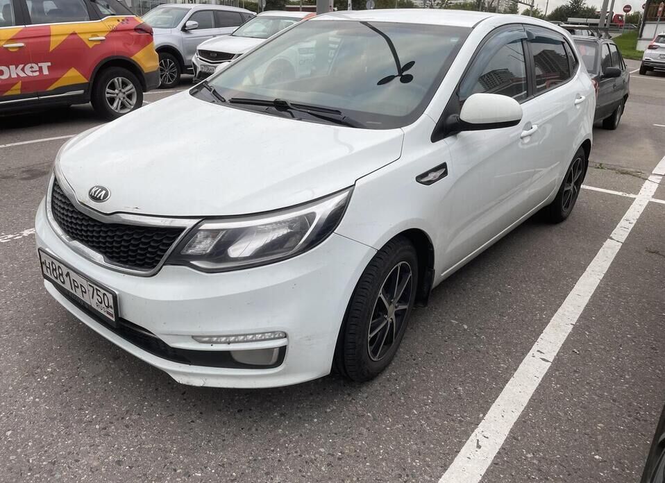 Kia Rio 1.6 AT (123 л.с.)