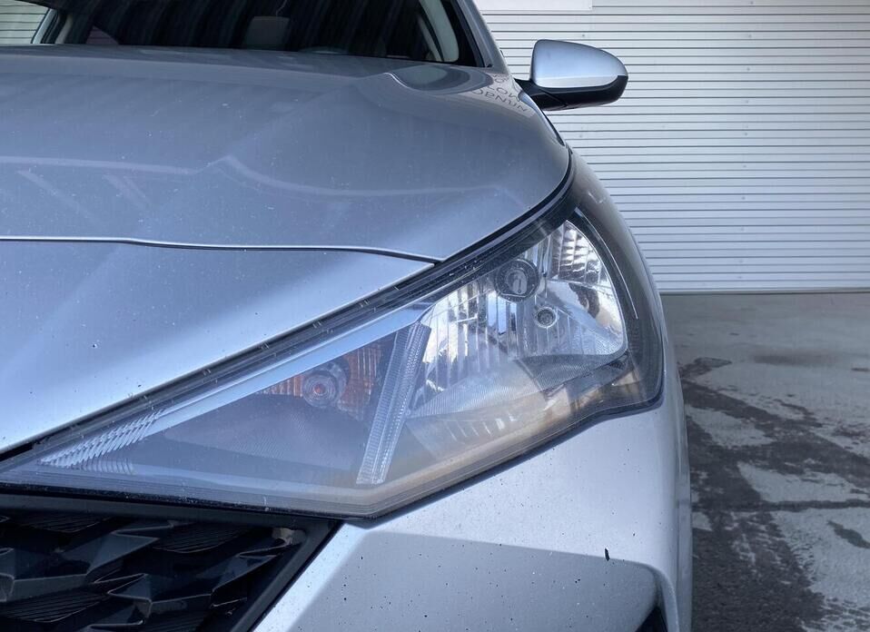 Hyundai Solaris, II Рестайлинг 1.6 MT (123 л.с.)