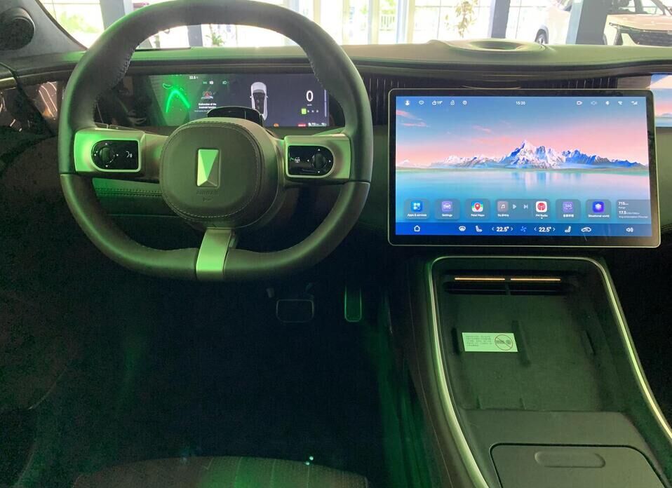 Avatr 11 116 kWh Electro AT (425 кВт) 4WD