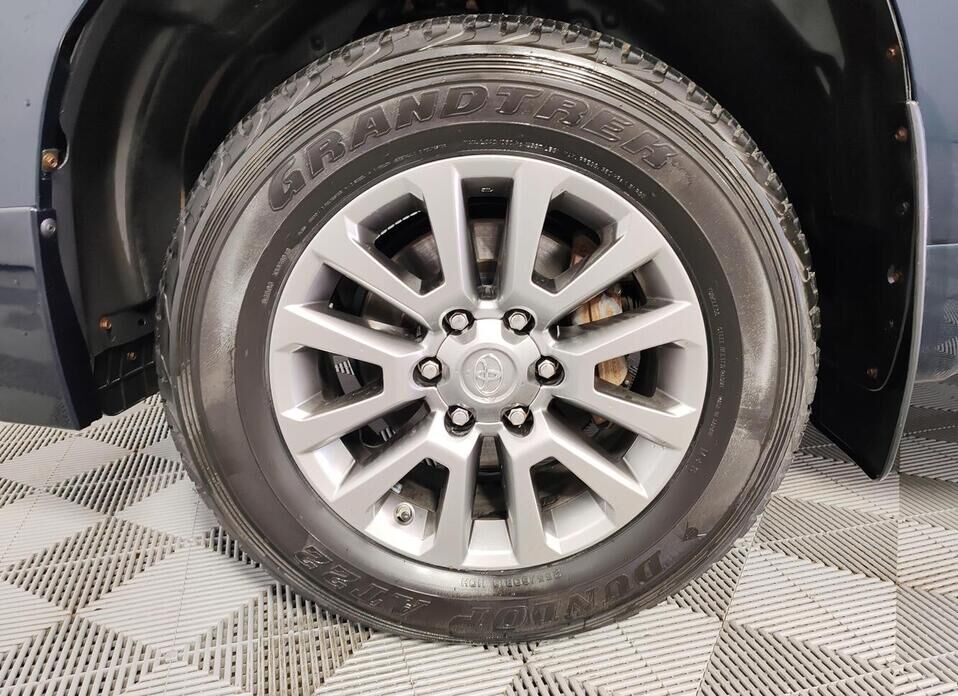 Toyota Land Cruiser Prado 2.8d AT (177 л.с.) 4WD