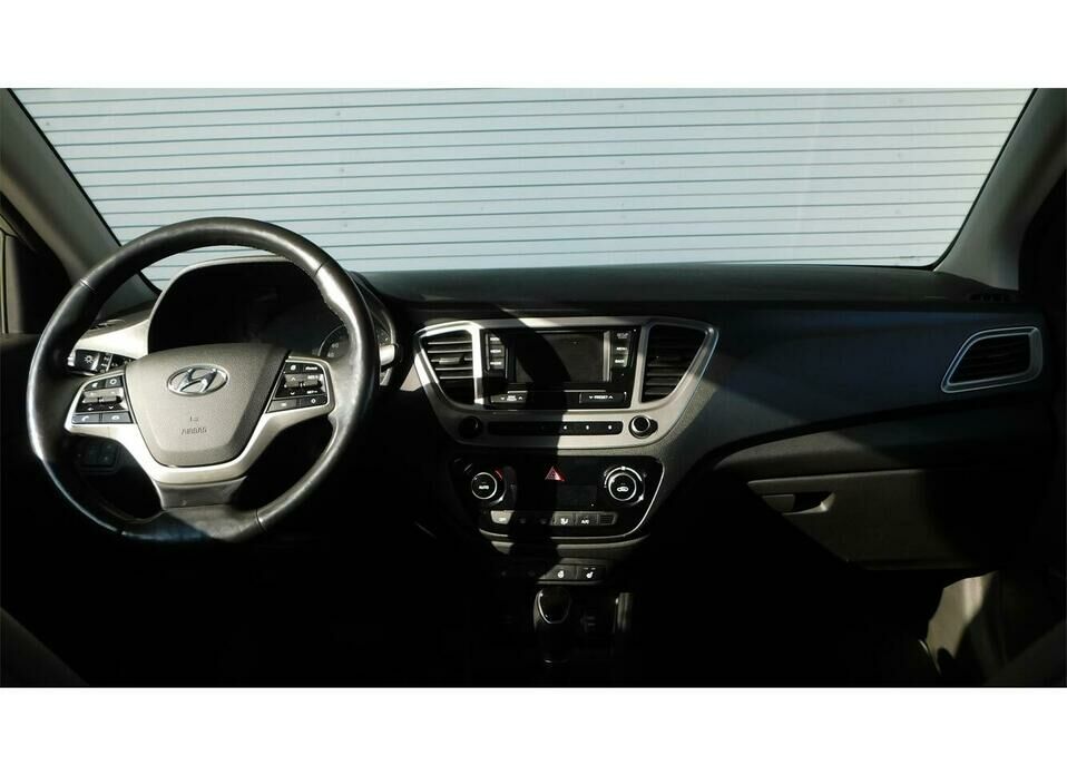 Hyundai Solaris 1.6 AT (123 л.с.)