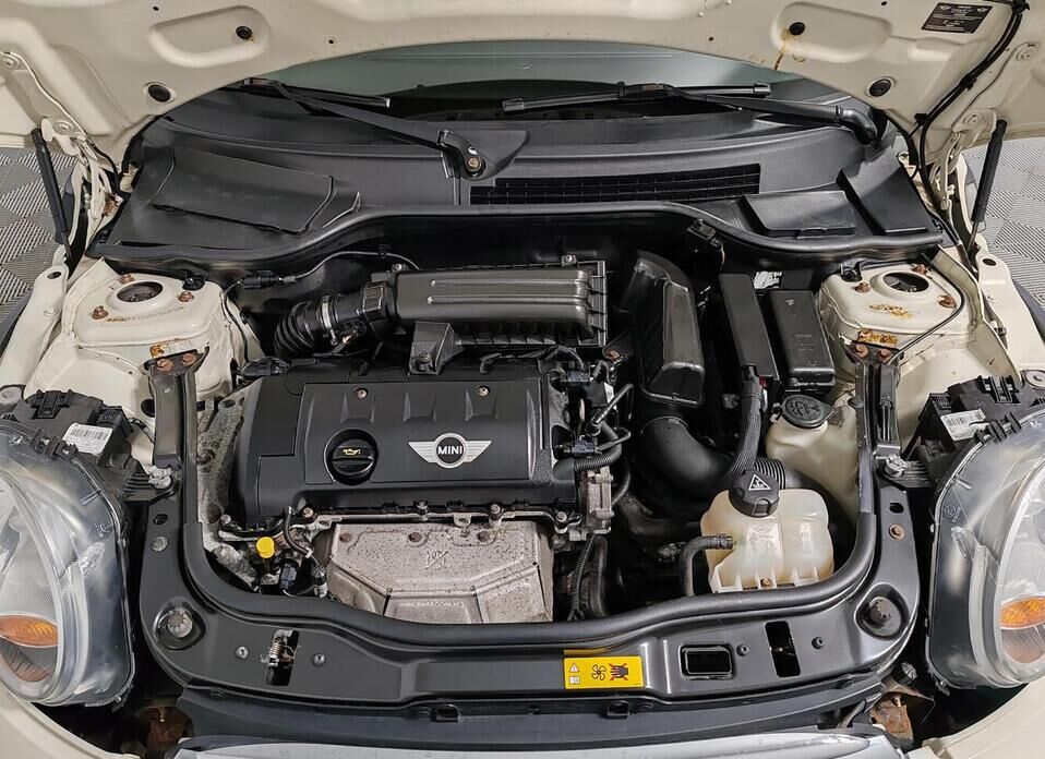 MINI Clubman, I Рестайлинг Cooper 1.6 AT (122 л.с.)