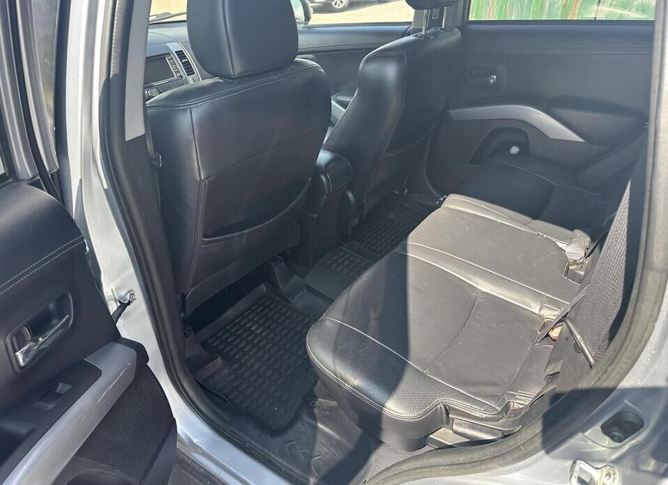 Mitsubishi Outlander 2.4 CVT (170 л.с.) 4WD