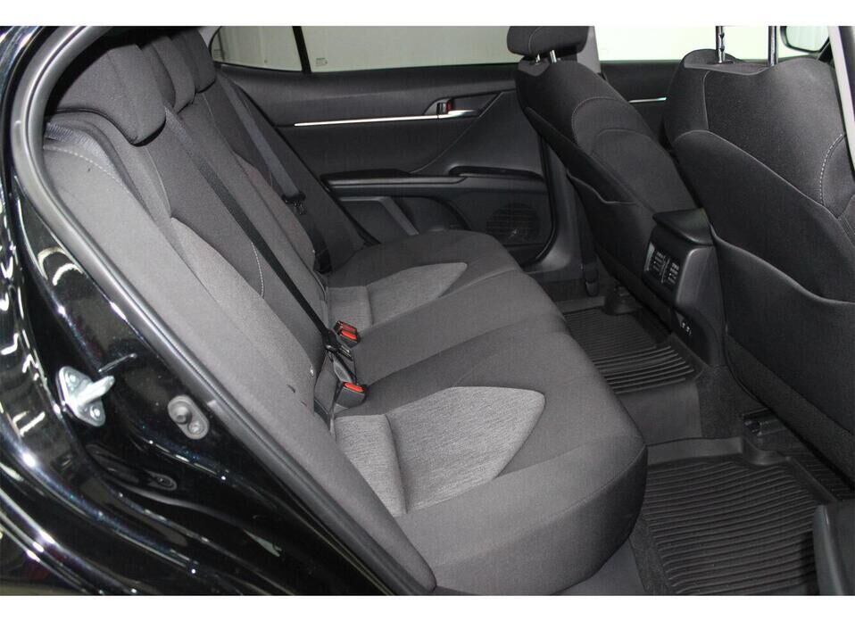 Toyota Camry, VIII (XV70) Рестайлинг 2.0 CVT (150 л.с.)