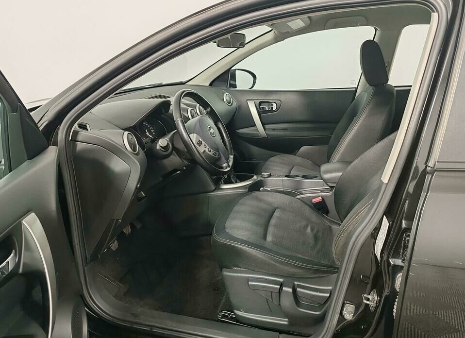 Nissan Qashqai 2.0 MT (141 л.с.) 4WD