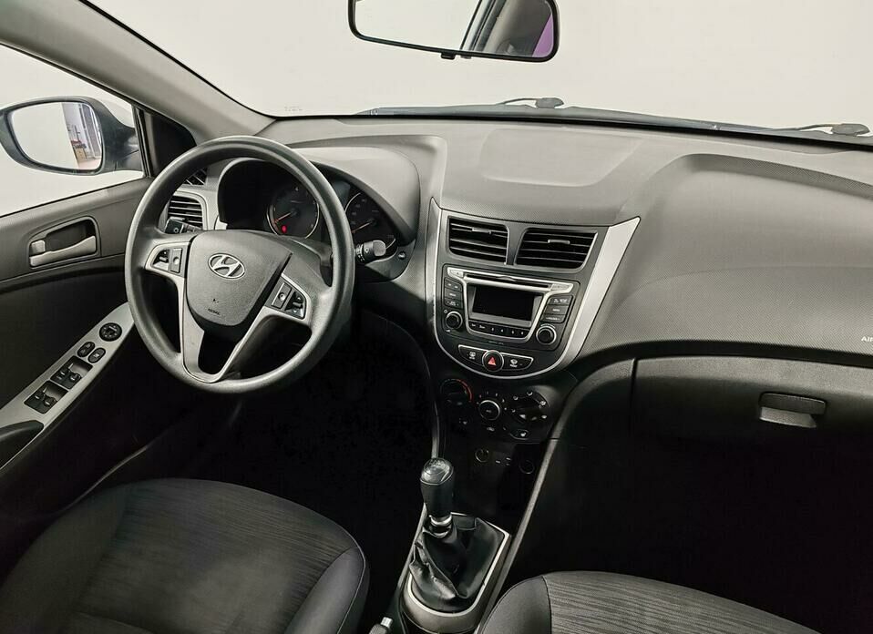Hyundai Solaris 1.4 MT (107 л.с.)