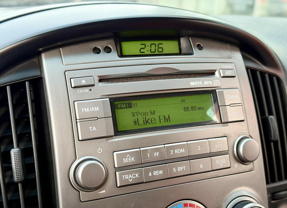 Hyundai H-1, II 2.4 AT (173 л.с.)