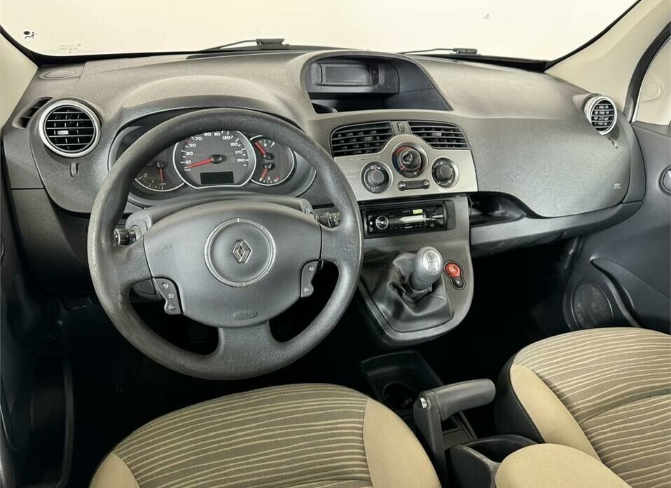 Renault Kangoo 1.6 MT (84 л.с.)