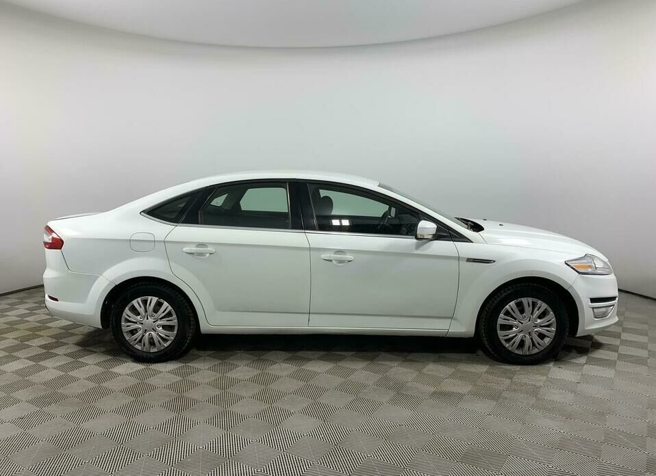 Ford Mondeo 1.6 MT (120 л.с.)
