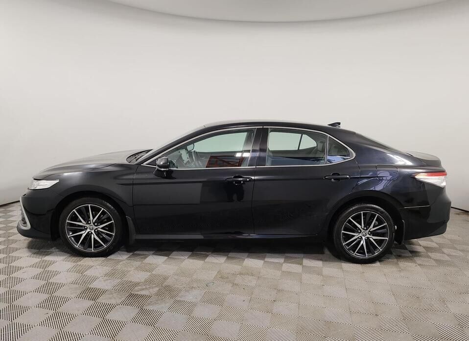 Toyota Camry 2.5 AT (200 л.с.)