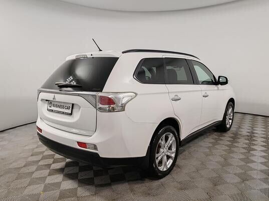 Mitsubishi Outlander, 2013&nbsp;г., 222&nbsp;799&nbsp;км