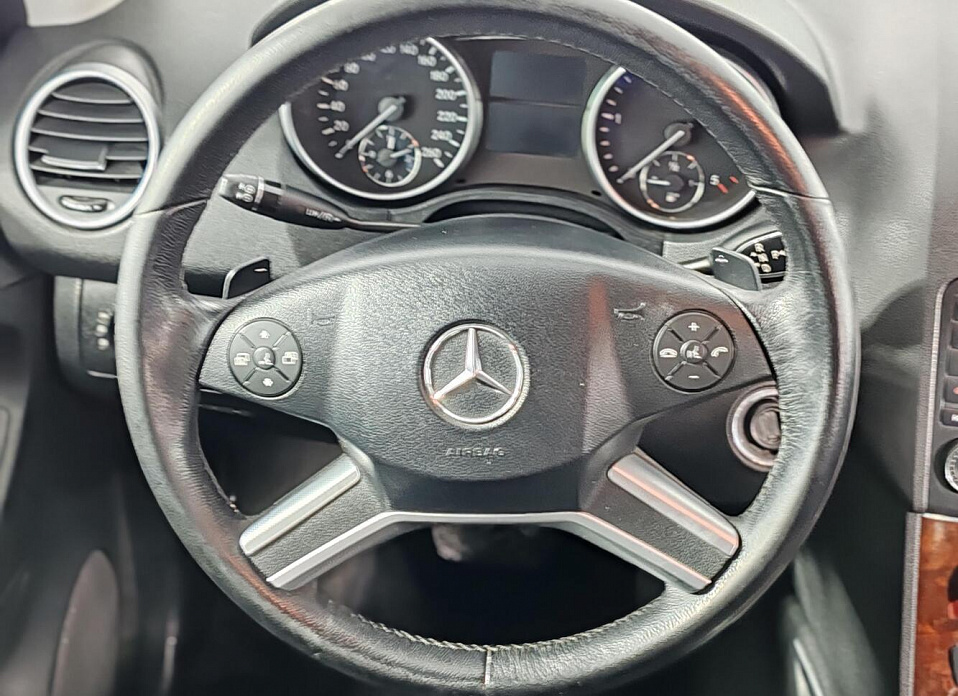 Mercedes-Benz M-Класс, II (W164) Рестайлинг 320 3.0d AT (224 л.с.) 4WD