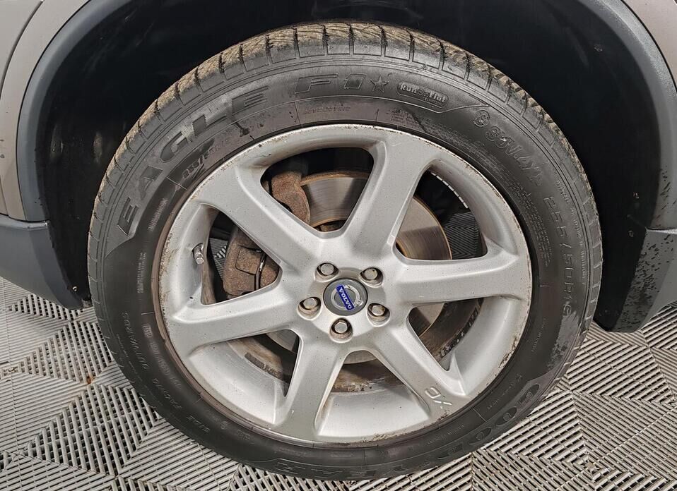 Volvo XC90, I Рестайлинг 2.5 AT (210 л.с.) 4WD