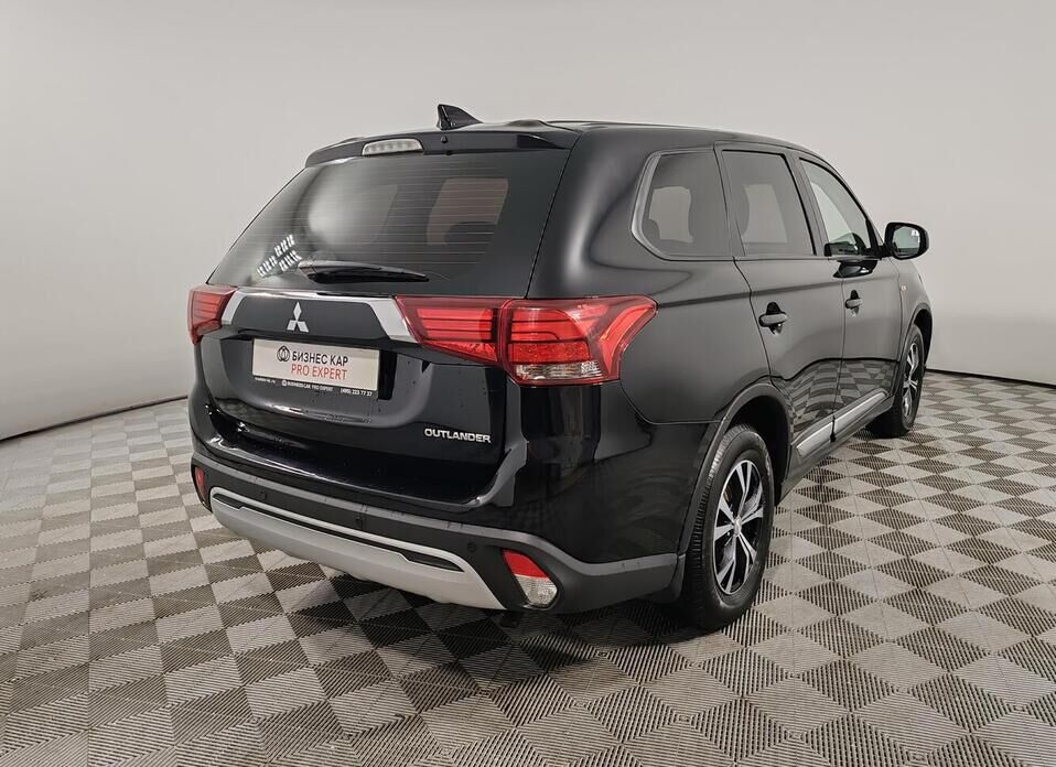 Mitsubishi Outlander, III Рестайлинг 3 2.0 CVT (146 л.с.)
