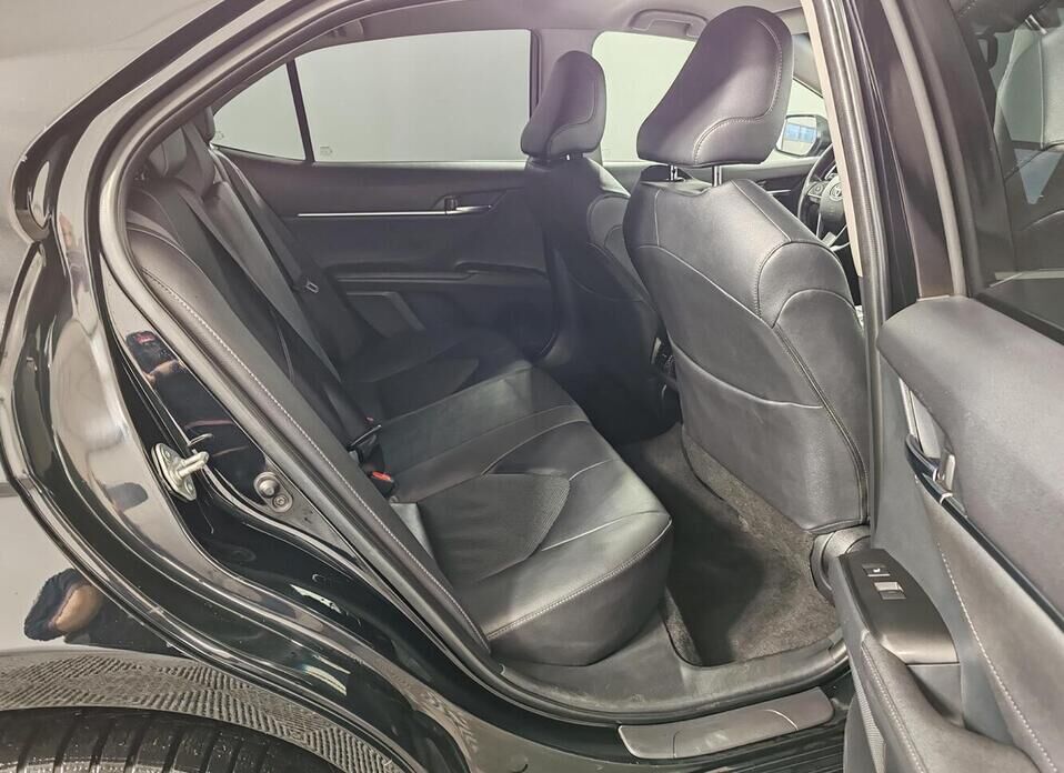 Toyota Camry, VIII (XV70) Рестайлинг 2.5 AT (200 л.с.)