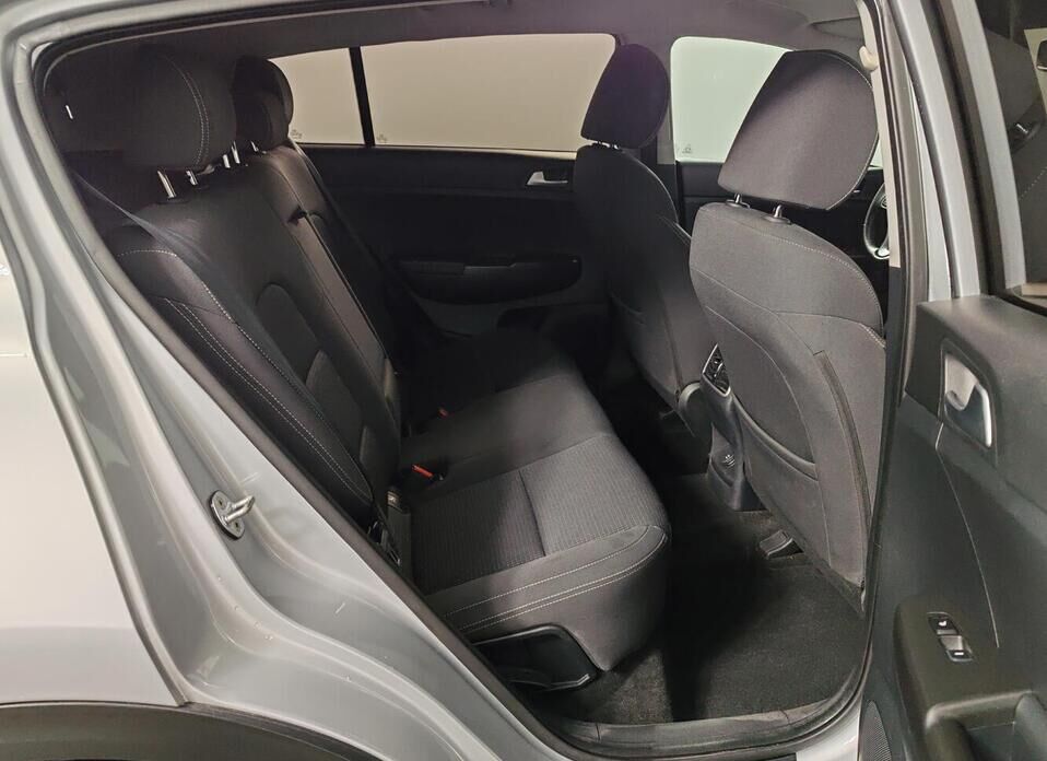 Kia Sportage, IV 2.0 AT (150 л.с.)