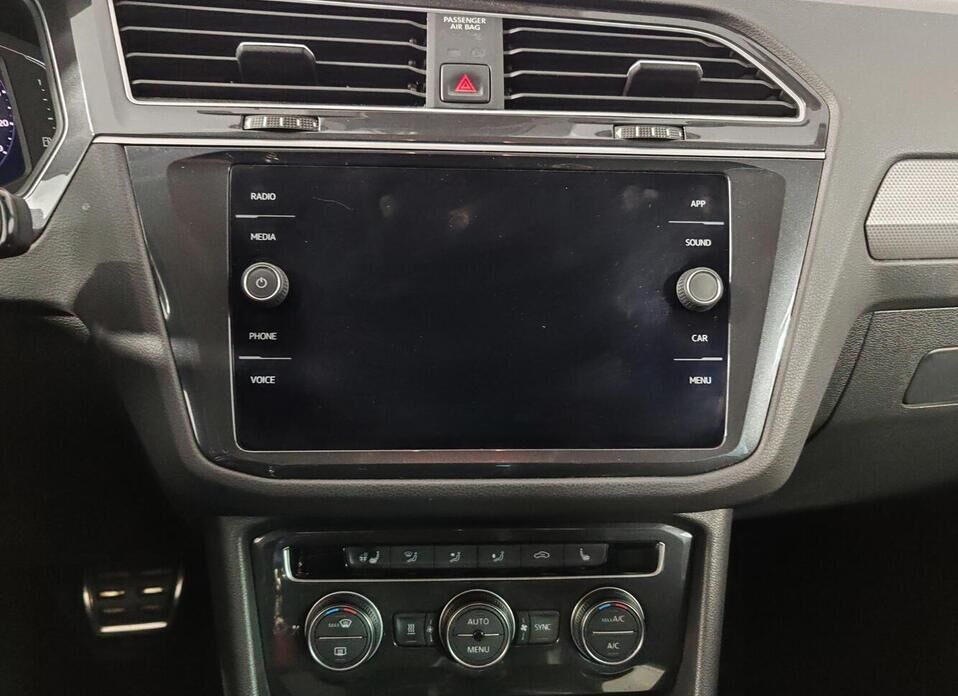 Volkswagen Tiguan, II 2.0 AMT (180 л.с.) 4WD