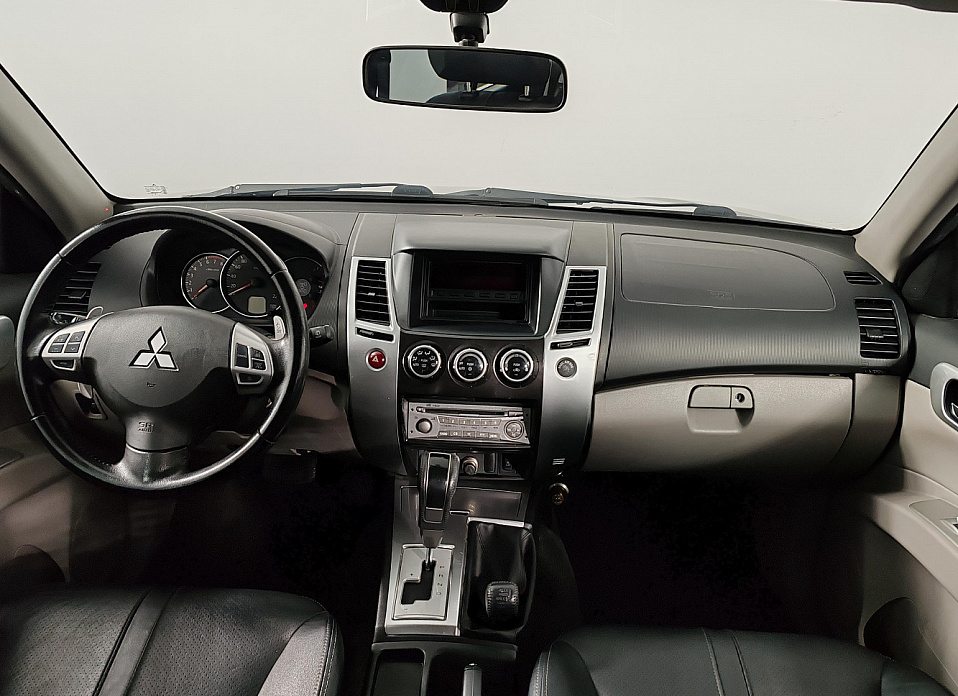 Mitsubishi Pajero Sport, II 3.0 AT (220 л.с.) 4WD