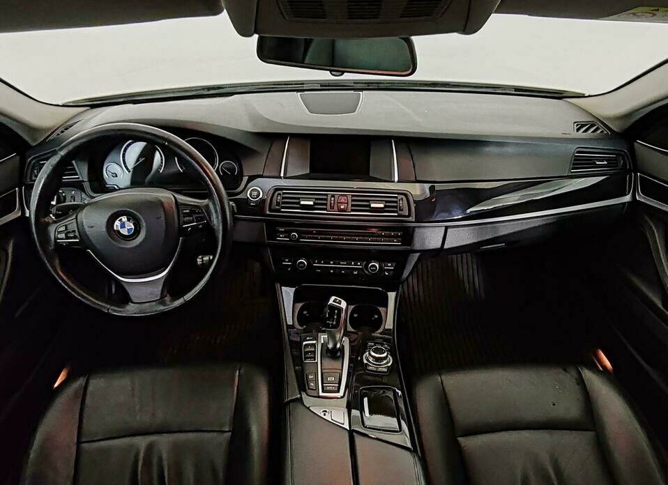 BMW 5 серии 528i xDrive 2.0 AT (245 л.с.) 4WD